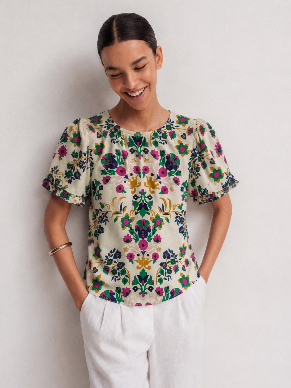 Boden Garden Floral Silk Blend Blouse Folk Art
Flutter Sleeve Top Ivory Boho